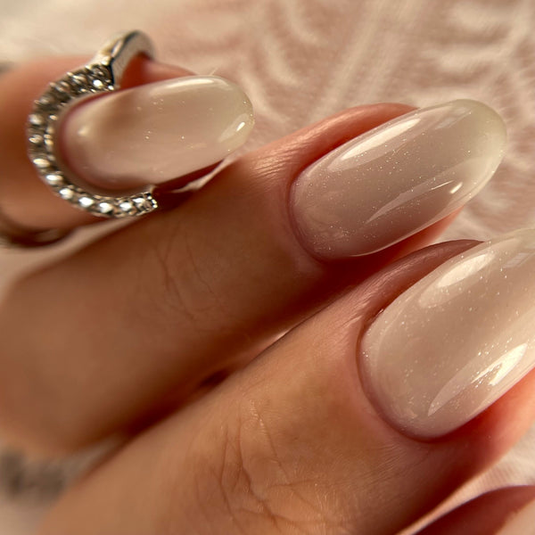 NAILSOFTHEDAY Cover base milk shimmer 10ml